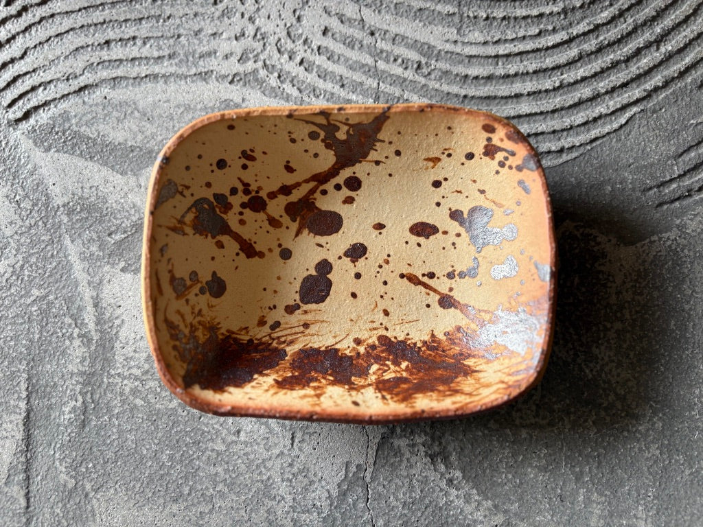 生畑皿山窯【京都】前野直史　泥三彩 角鉢 15cm　90