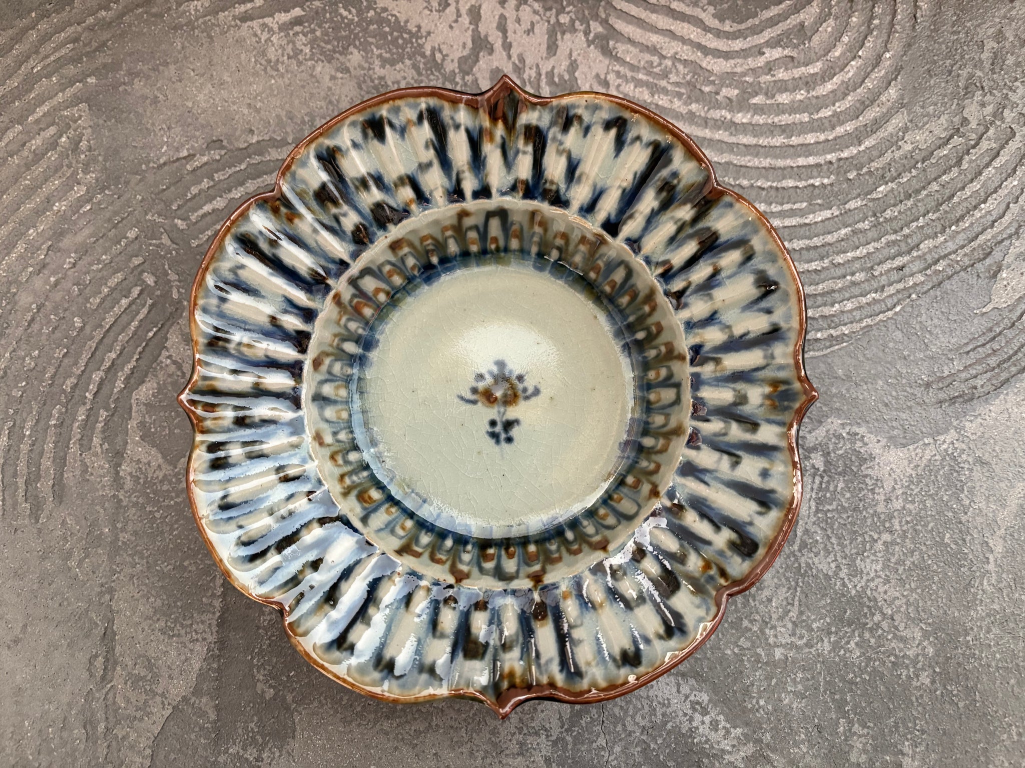 UTSUWA – UTSUWA HIYORI