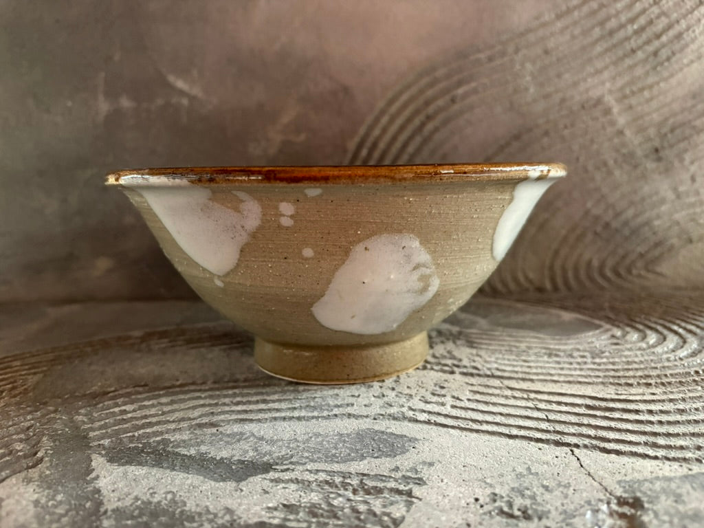 強戸窯　陶器 蓋付き鉢 未使用品 GODO POTTERY – UTSUWA HIYORI
