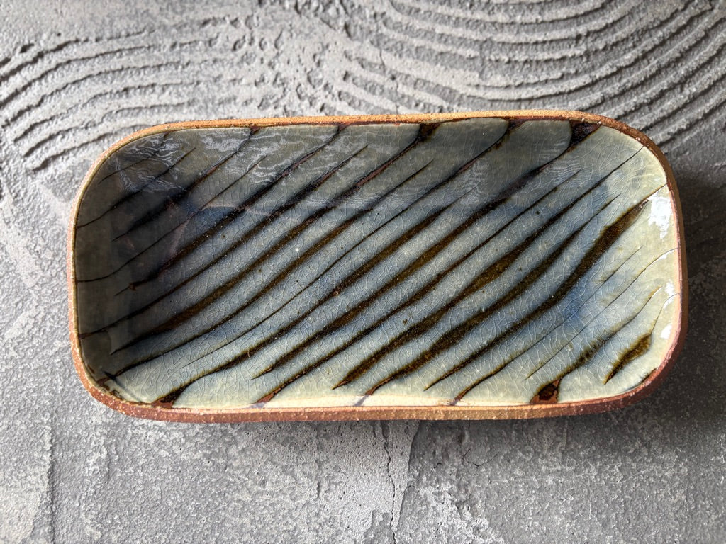 生畑皿山窯【京都】前野直史　スリップウエア呉須 長皿 23cm　87