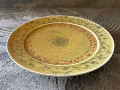 【京都】ヤマカワ　ミユキ　　6寸リム皿　呉須赤絵唐草紋　32