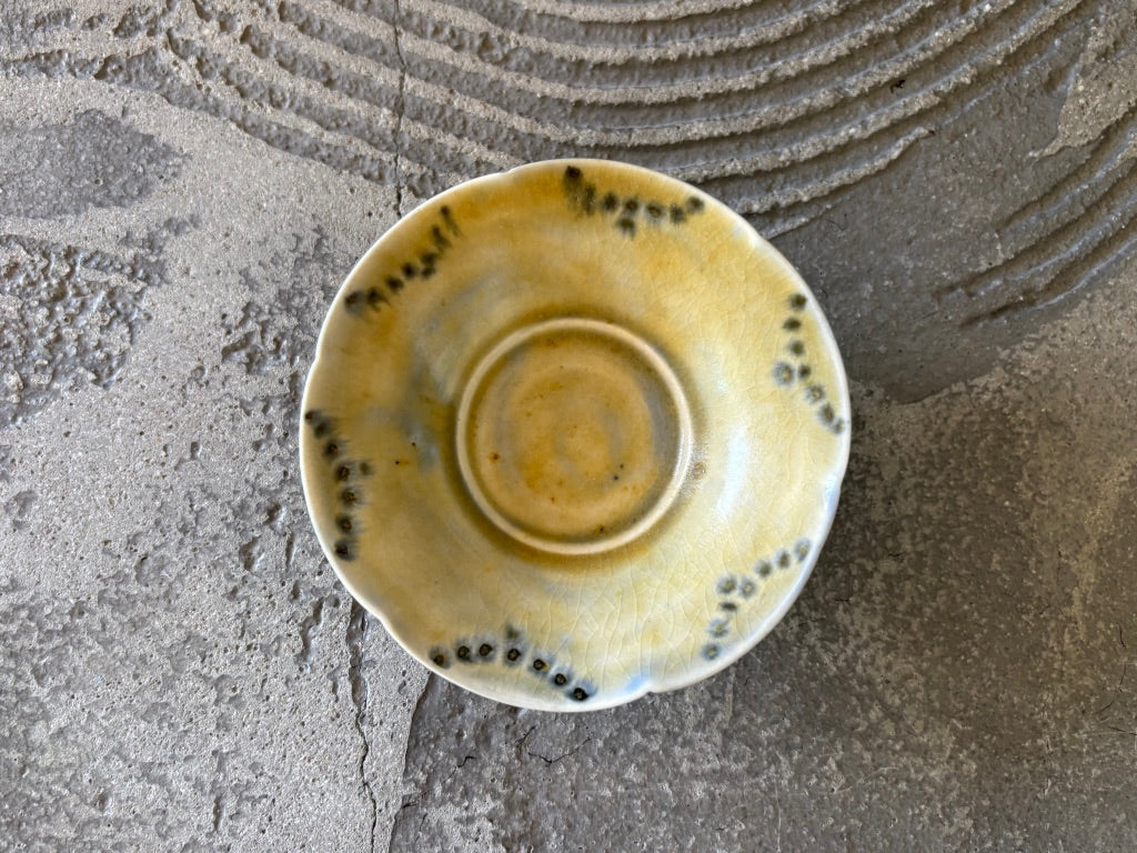 【京都】ヤマカワ　ミユキ　　3寸輪花台皿　染付絞紋　8