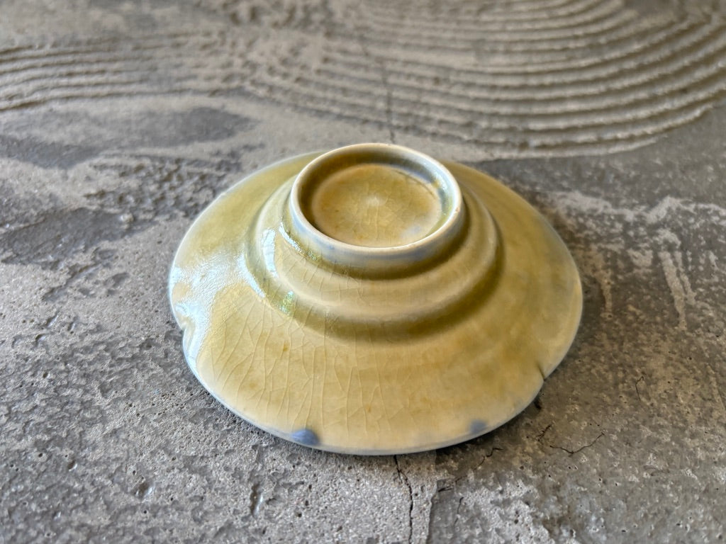 【京都】ヤマカワ　ミユキ　　3寸輪花台皿　色絵つぼみ　10