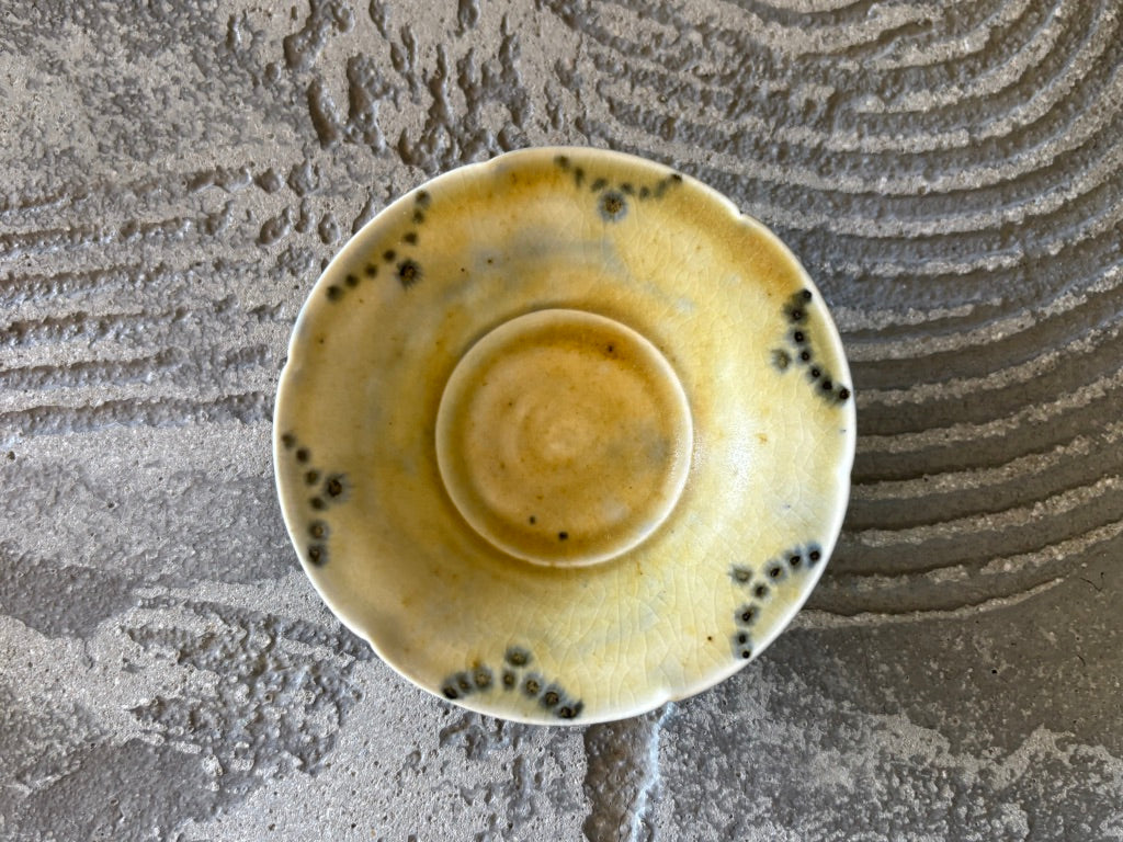 【京都】ヤマカワ　ミユキ　　3寸輪花台皿　染付絞紋　7