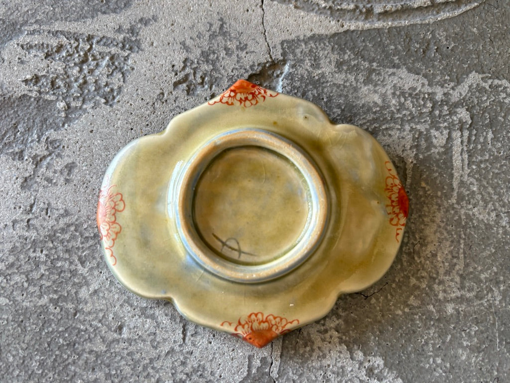 【京都】ヤマカワ　ミユキ　　木瓜皿　赤絵華紋　84