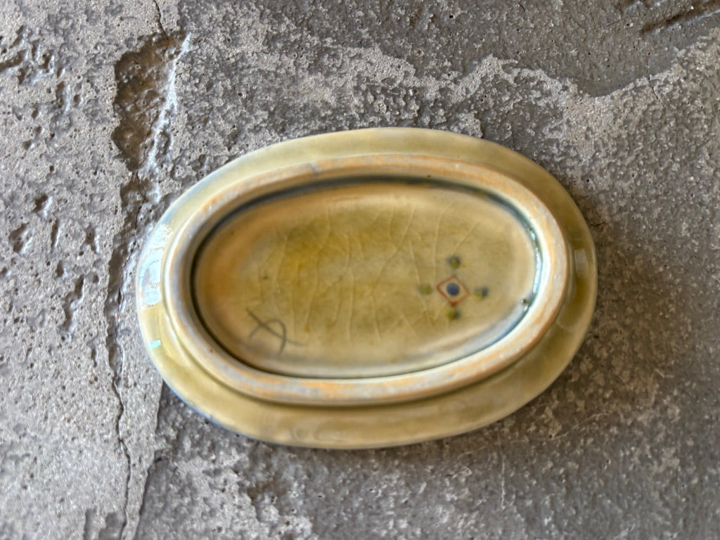 【京都】ヤマカワ　ミユキ　　楕円皿小　色絵花の束　80