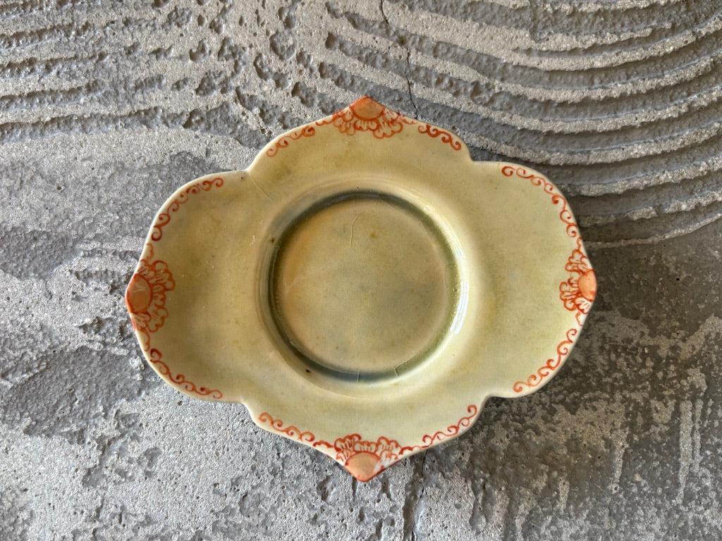 【京都】ヤマカワ　ミユキ　　木瓜皿　赤絵華紋　81