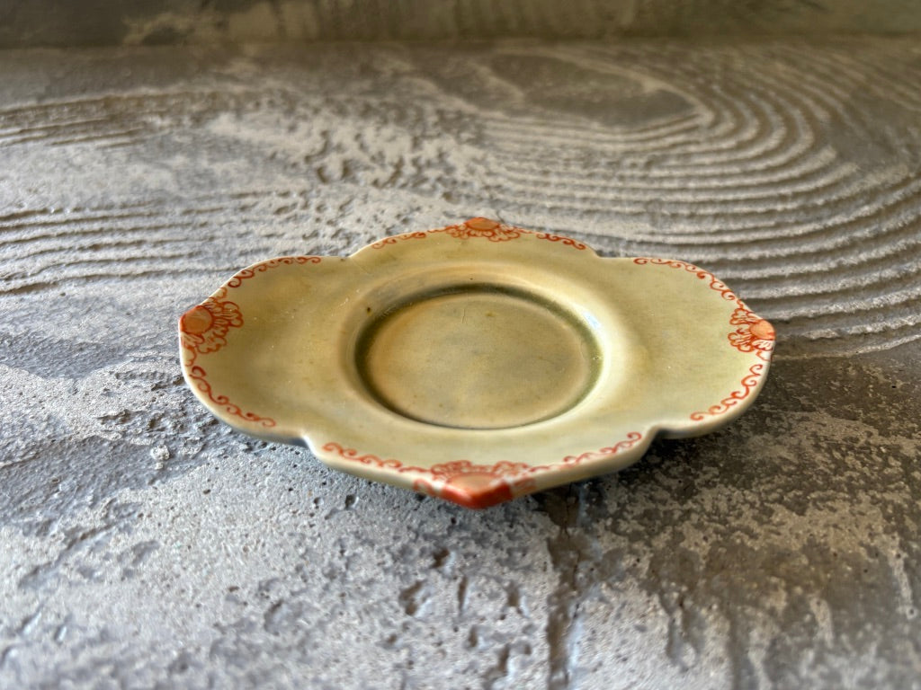 【京都】ヤマカワ　ミユキ　　木瓜皿　赤絵華紋　81