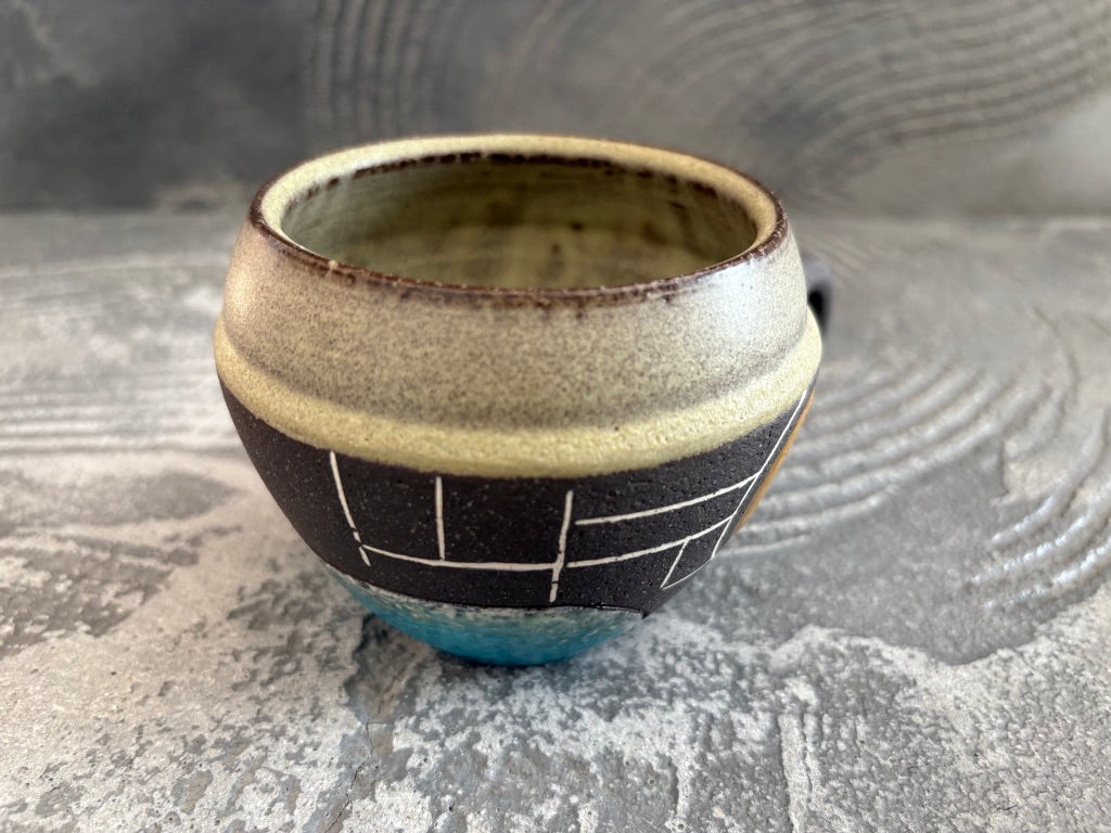 koo pottery【沖縄】仲田雅也　コロコロ　マグカップ66