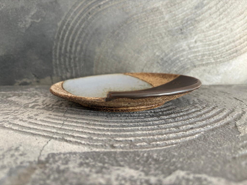 koo pottery【沖縄】仲田雅也　6寸皿35