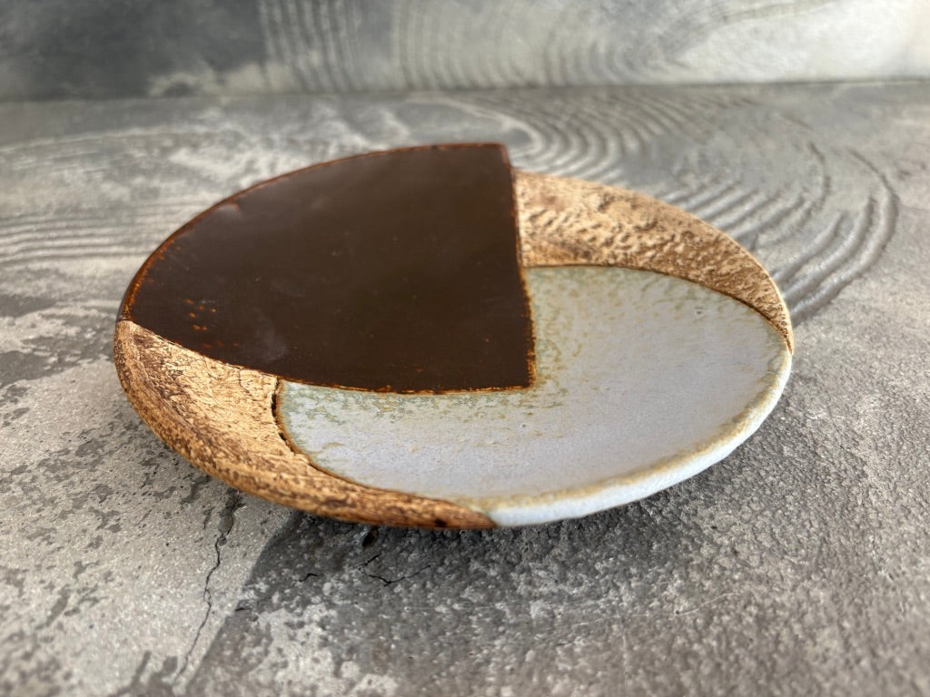 koo pottery【沖縄】仲田雅也　6寸皿35