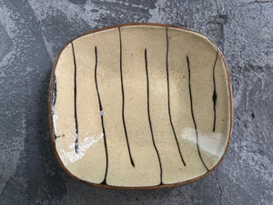 juro pottery【静岡】齊藤十郎　スリップウェア　角豆皿9